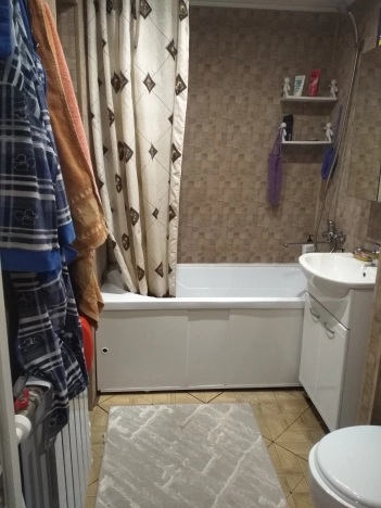 Купить трехкомнатную квартиру на улице Западная в Новосибирской области. Вариант № 3346881, 14, площадь -  квм, цена 3920000 рублей