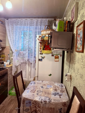 Купить однокомнатную квартиру в Омске. Вариант № 2164130, 6, площадь -  квм, цена 2550000 рублей