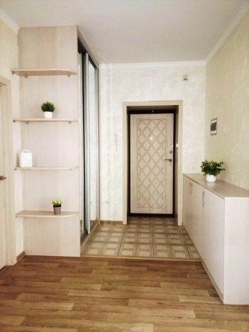 Купить двухкомнатную квартиру на улице Перелёта в Омске. Вариант № 8599, 4, площадь -  квм, цена 9150000 рублей