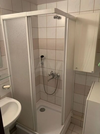 Купить квартиру в Москве. Вариант № 10414089, 25, площадь -  квм, цена 8000000 рублей