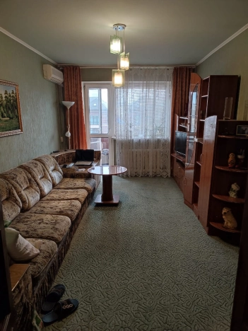 Купить квартиру на улице Коммунаров в Краснодаре. Вариант № 9459094, 3, площадь -  квм, цена 6700000 рублей