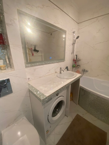 . Вариант № 5922144, 32, площадь - 60.7 квм, цена 9499900 рублей