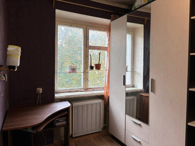 Купить двухкомнатную квартиру на вторичке у метро Физтех в Московской области. Вариант № 10479281, 6, площадь -  квм, цена 2600000 рублей