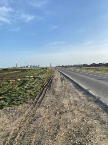 Купить земельный участок в Краснодаре. Вариант № 29622, 8, площадь -  квм, цена 1600000 рублей