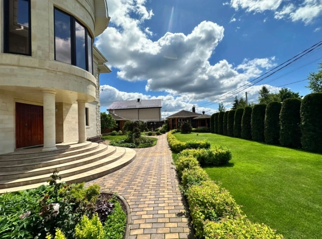 Купить дом в Москве. Вариант № 8178539, 3, площадь -  квм, цена 56000000 рублей