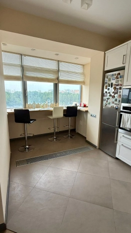 Купить двухкомнатную квартиру у метро Мякинино в Красногорске. Вариант № 627010, 3, площадь - квм, цена 21000000 рублей