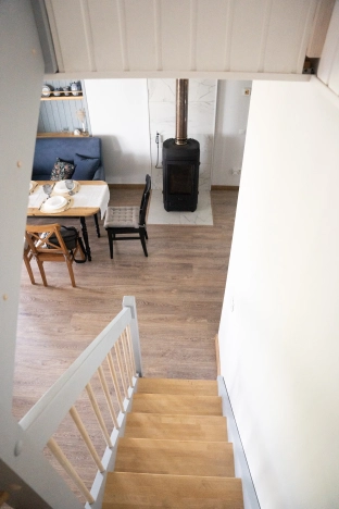 Купить дом на улице Совхозная в Тюменской области. Вариант № 8283345, 4, площадь -  квм, цена 9500000 рублей