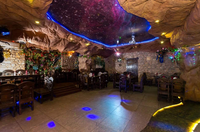 Купить коммерческую недвижимость в Тобольске. Вариант № 4512, 29, площадь -  квм, цена 50000000 рублей