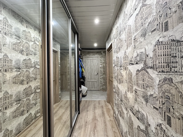 Купить трехкомнатную квартиру в районе Приморский в Санкт-Петербурге. Вариант № 1383159, 12, площадь -  квм, цена 11249000 рублей