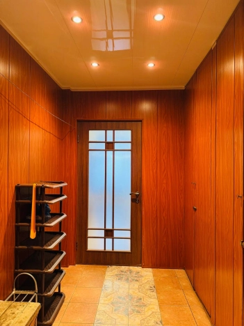 Купить трехкомнатную квартиру в Старом Осколе. Вариант № 8325065, 21, площадь -  квм, цена 8200000 рублей