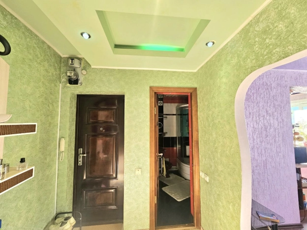 Купить трехкомнатную квартиру в Микрорайоне 29-й, Ангарск в Ангарске. Вариант № 48881, 11, площадь -  квм, цена 4899000 рублей