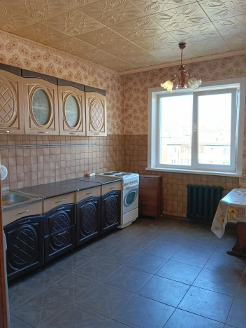 Купить трехкомнатную квартиру на улице Ильи Мухачева в Бийске. Вариант № 6704238, 18, площадь -  квм, цена 5280000 рублей