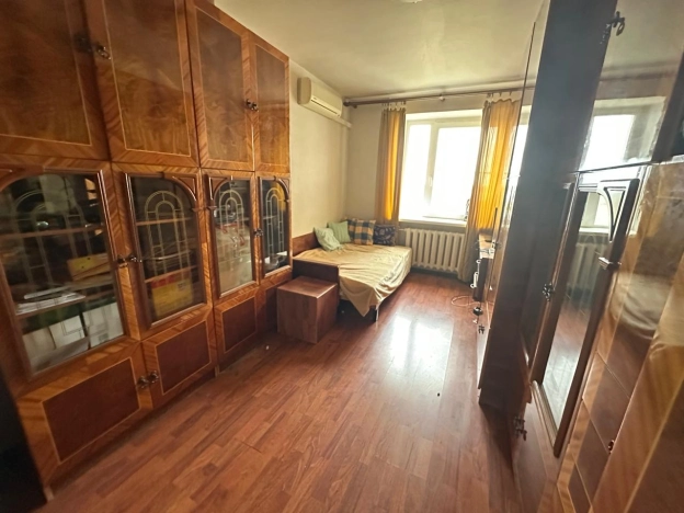 Купить четырехкомнатную квартиру в Волгограде. Вариант № 5823678, 6, площадь -  квм, цена 5900000 рублей