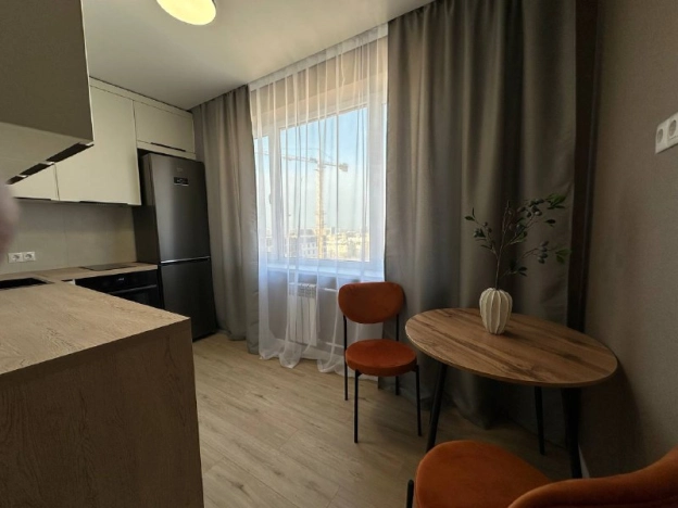 Купить однокомнатную квартиру в Ростовской области. Вариант № 9317658, 9, площадь -  квм, цена 6950000 рублей