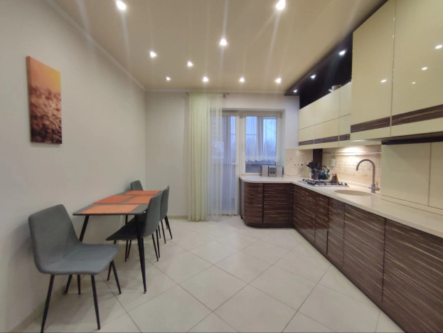 Снять квартиру в Калининграде. Вариант № 9819783, 0, площадь -  квм, цена 45000 рублей