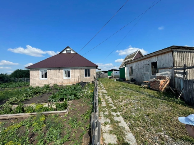 Купить дом в Микрорайоне Чайковка, Белебей в Белебее. Вариант № 9283, 15, площадь -  квм, цена 2700000 рублей