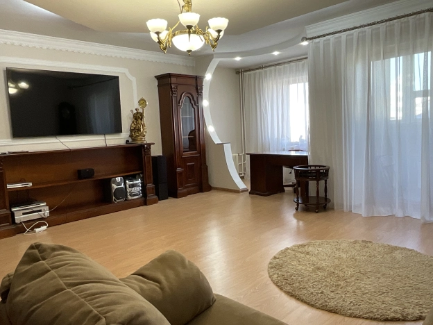 Купить квартиру на вторичке на улице Лермонтова в Чите. Вариант № 2921208, 2, площадь - квм, цена 19500000 рублей