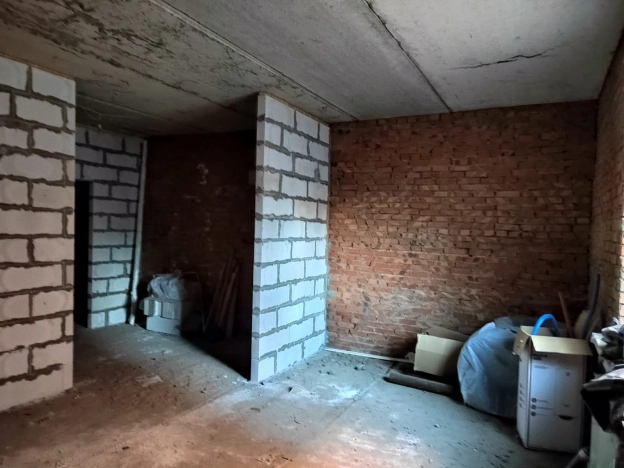 Купить трехкомнатную квартиру в районе Кировский в Ростове-на-Дону. Вариант № 25492, 4, площадь -  квм, цена 5900000 рублей