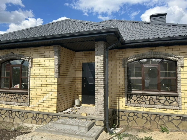 Купить дом в Курской области. Вариант № 59648, 2, площадь -  квм, цена 11250000 рублей