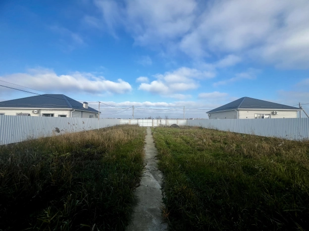 Купить дом на улице 1-й Становой проезд в Краснодаре. Вариант № 10431452, 18, площадь -  квм, цена 10000000 рублей