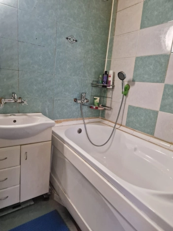 Купить двухкомнатную квартиру в Омске. Вариант № 7247994, 7, площадь -  квм, цена 5000000 рублей