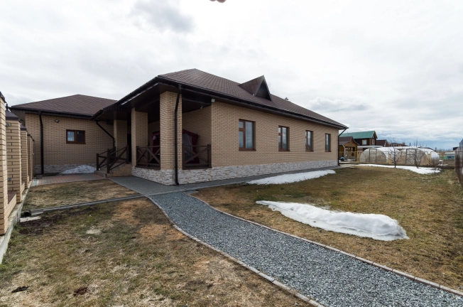 Купить дом в Микрорайоне Восточный, Тобольск в Тобольске. Вариант № 2349568, 39, площадь -  квм, цена 15300000 рублей