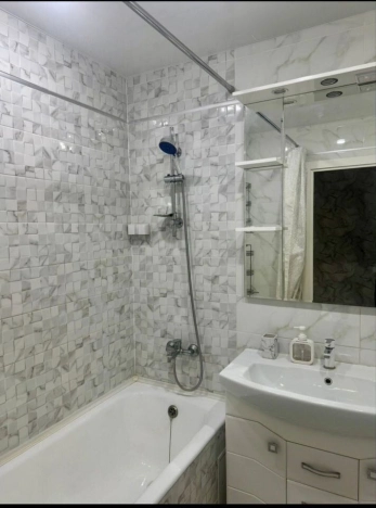 Снять квартиру в Московской области. Вариант № 8704019, 15, площадь - квм, цена 98000 рублей