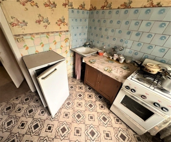 Купить однокомнатную квартиру на улице Школьная в Калужской области. Вариант № 11571, 4, площадь -  квм, цена 2200000 рублей