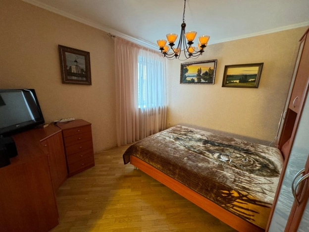 Купить квартиру в Брянской области. Вариант № 3330864, 13, площадь -  квм, цена 9000000 рублей