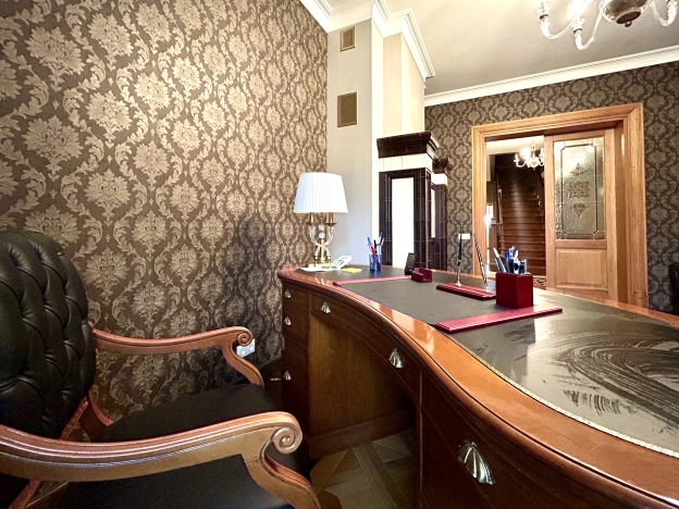 Купить дом в Москве. Вариант № 5270277, 15, площадь -  квм, цена 60000000 рублей