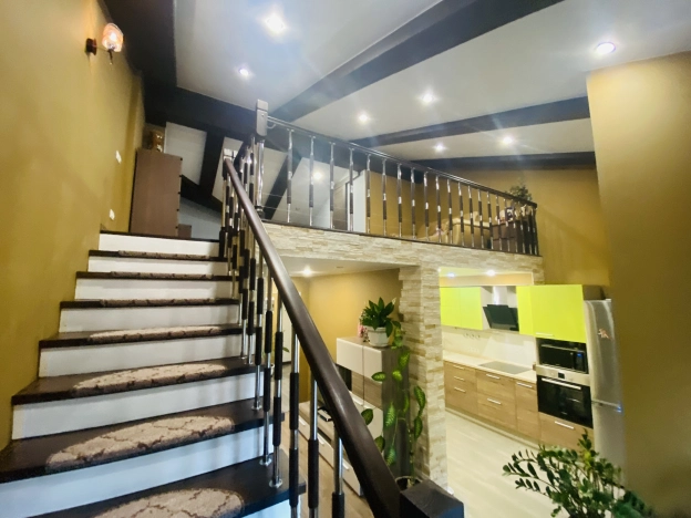 . Вариант № 2414017, 8, площадь - 74.4 квм, цена 13700000 рублей