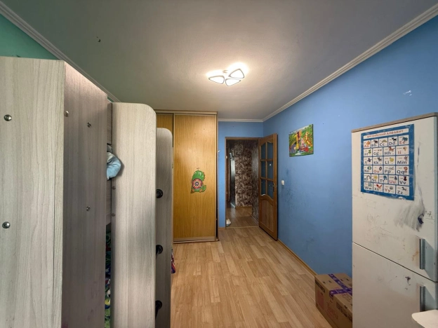 Купить четырехкомнатную квартиру в Приморском крае. Вариант № 60308, 7, площадь -  квм, цена 8000000 рублей