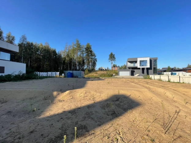 Купить земельный участок на улице 7-я линия в Ленинградской области. Вариант № 3371424, 4, площадь -  квм, цена 8800000 рублей