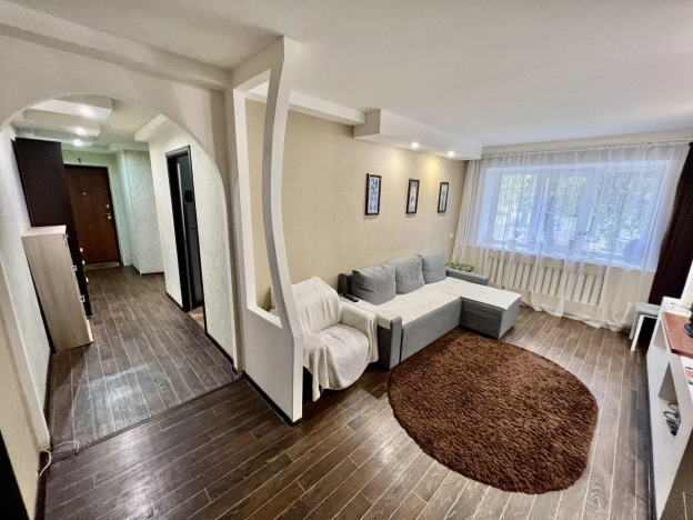 Купить трехкомнатную квартиру в Микрорайоне Южный, Ковров в Коврове. Вариант № 518, 2, площадь -  квм, цена 4300000 рублей