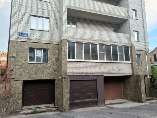 Купить трехкомнатную квартиру в районе Коминтерновский в Воронеже. Вариант № 55724, 30, площадь -  квм, цена 9790000 рублей