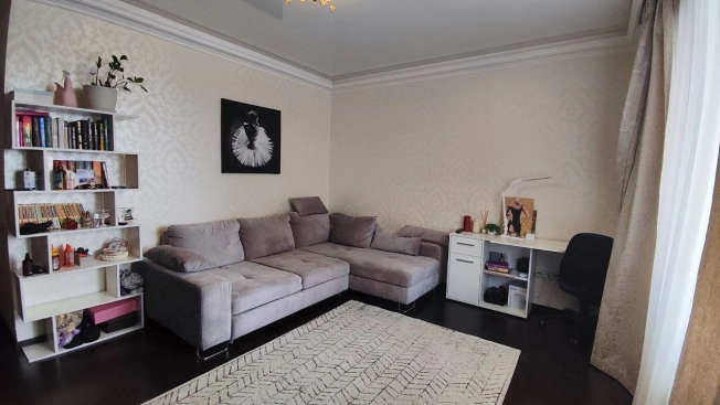 Купить двухкомнатную квартиру в районе Центральный в Калининграде. Вариант № 1987622, 9, площадь -  квм, цена 10000000 рублей