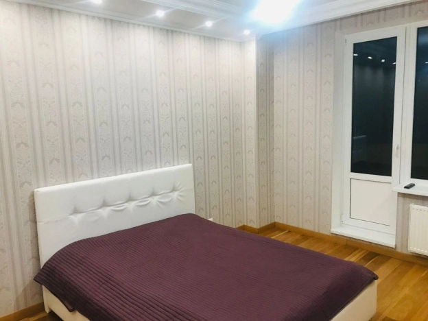 Купить трехкомнатную квартиру в районе Приморский в Санкт-Петербурге. Вариант № 276917, 3, площадь -  квм, цена 18900000 рублей