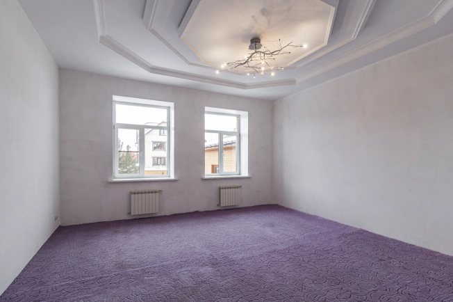 Купить дом в Омске. Вариант № 17590, 8, площадь -  квм, цена 40000000 рублей