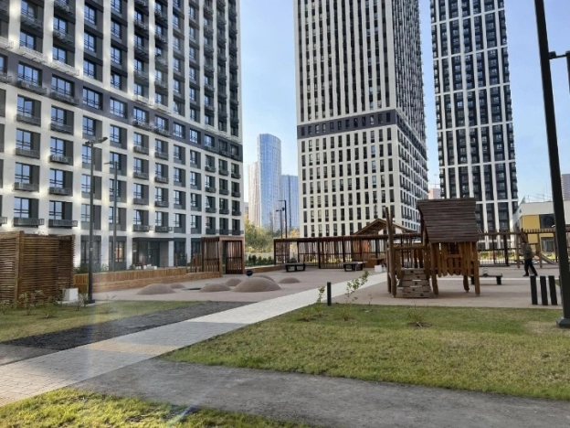 Купить квартиру у метро Аминьевская в Москве. Вариант № 55889, 4, площадь - квм, цена 25000000.0000 рублей