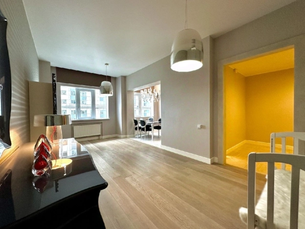 Купить квартиру в Москве. Вариант № 8110024, 3, площадь -  квм, цена 31900000 рублей