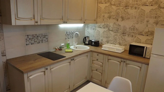 Купить однокомнатную квартиру в районе Кировский в Ростове-на-Дону. Вариант № 40730, 3, площадь -  квм, цена 10000000 рублей