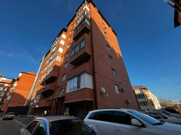 Купить однокомнатную квартиру на улице Шоссейная в Республике Адыгея. Вариант № 10443686, 23, площадь -  квм, цена 4200000 рублей