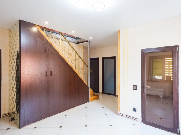 Купить дом на улице Благодарная в Бердске. Вариант № 12825, 38, площадь -  квм, цена 18500000 рублей