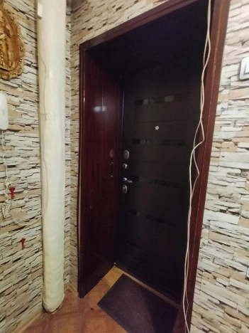 Купить однокомнатную квартиру в Калужской области. Вариант № 4114549, 5, площадь -  квм, цена 3950000 рублей