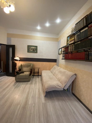 Купить двухкомнатную квартиру в районе Заельцовский в Новосибирске. Вариант № 9456210, 0, площадь -  квм, цена 5000000 рублей