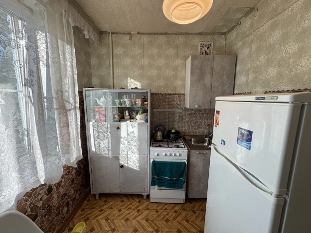 Купить однокомнатную квартиру на вторичке в Волгоградской области. Вариант № 2893605, 6, площадь -  квм, цена 2630000 рублей