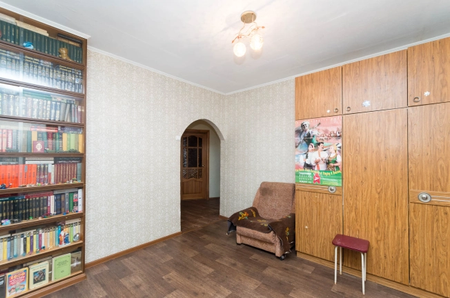 Купить дом в Микрорайоне Восточный, Тобольск в Тобольске. Вариант № 11701, 11, площадь -  квм, цена 9000000 рублей