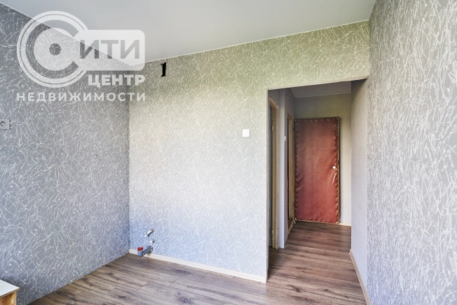 Купить трехкомнатную квартиру в Воронеже. Вариант № 1375847, 10, площадь -  квм, цена 6050000 рублей