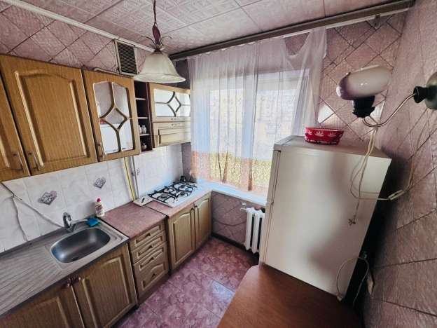 Купить трехкомнатную квартиру в Керчи. Вариант № 25471, 2, площадь - квм, цена 5600000 рублей