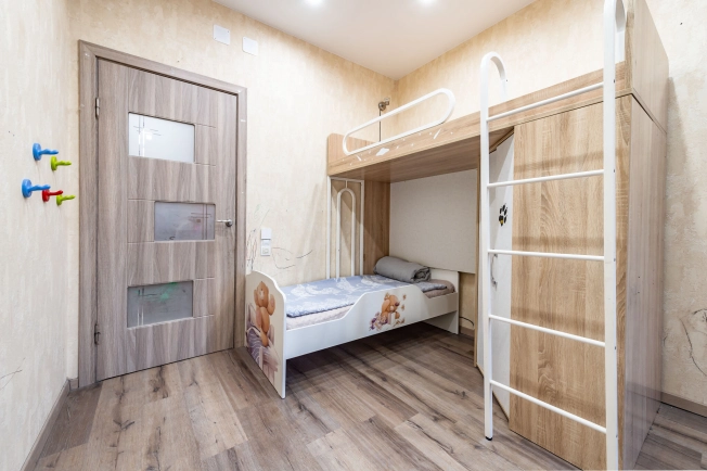 Купить двухкомнатную квартиру в Ленинградской области. Вариант № 5253652, 16, площадь -  квм, цена 7600000 рублей